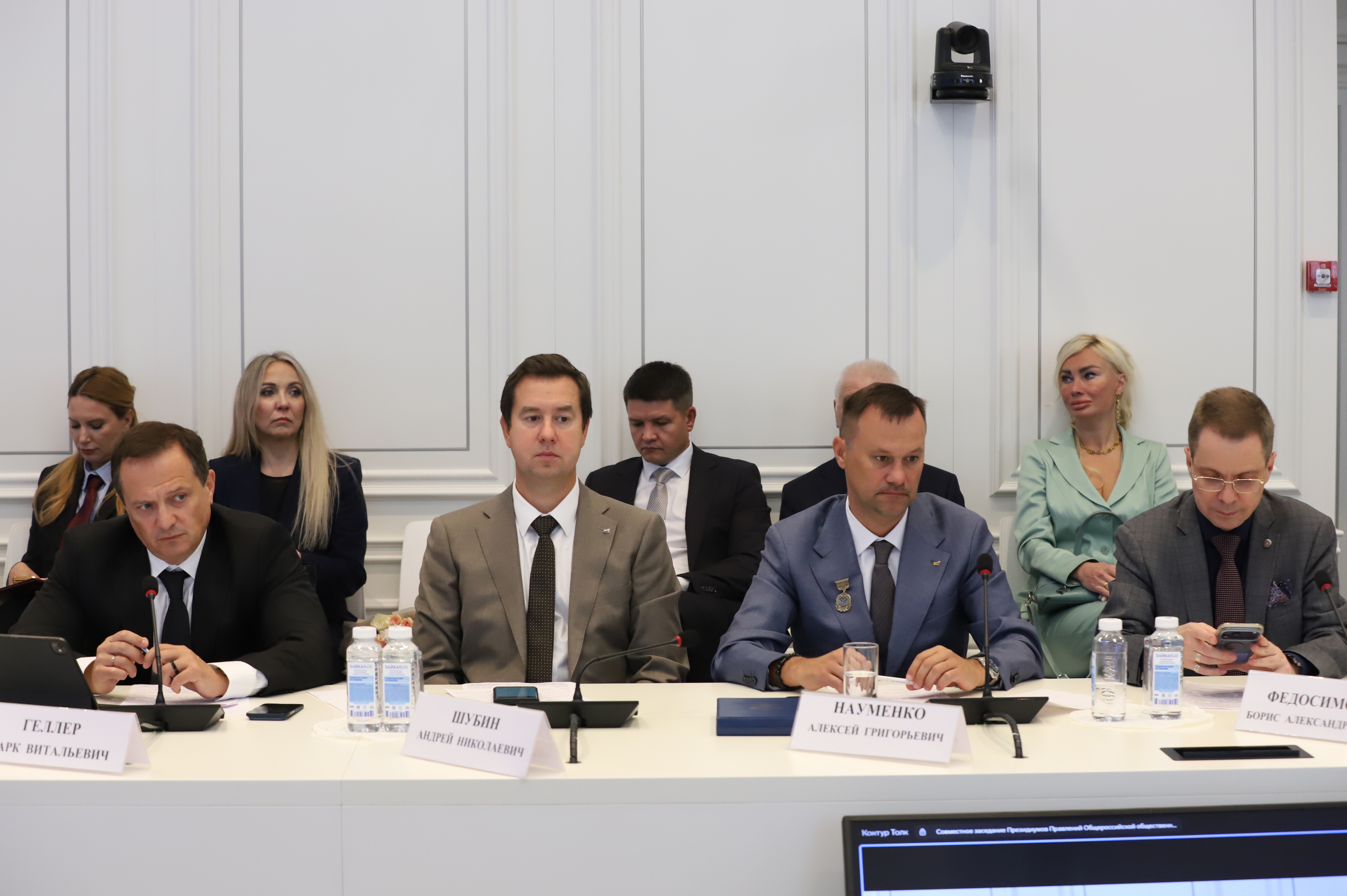 Марк Геллер предложил сместить фокус поддержки в ЖКХ на адресную помощь и устранить дисбаланс платежной дисциплины