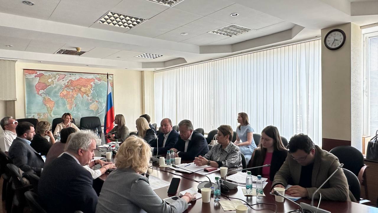 Сегодня состоялось заседание Экспертного совета по жилищно-коммунальному хозяйству при Комитете Государственной Думы по строительству и ЖКХ.